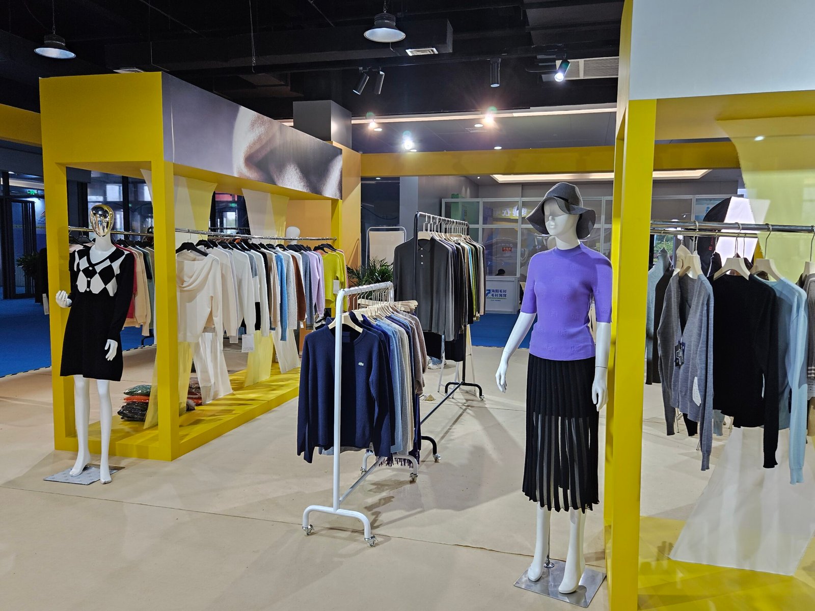 Women's sweater manufacturer